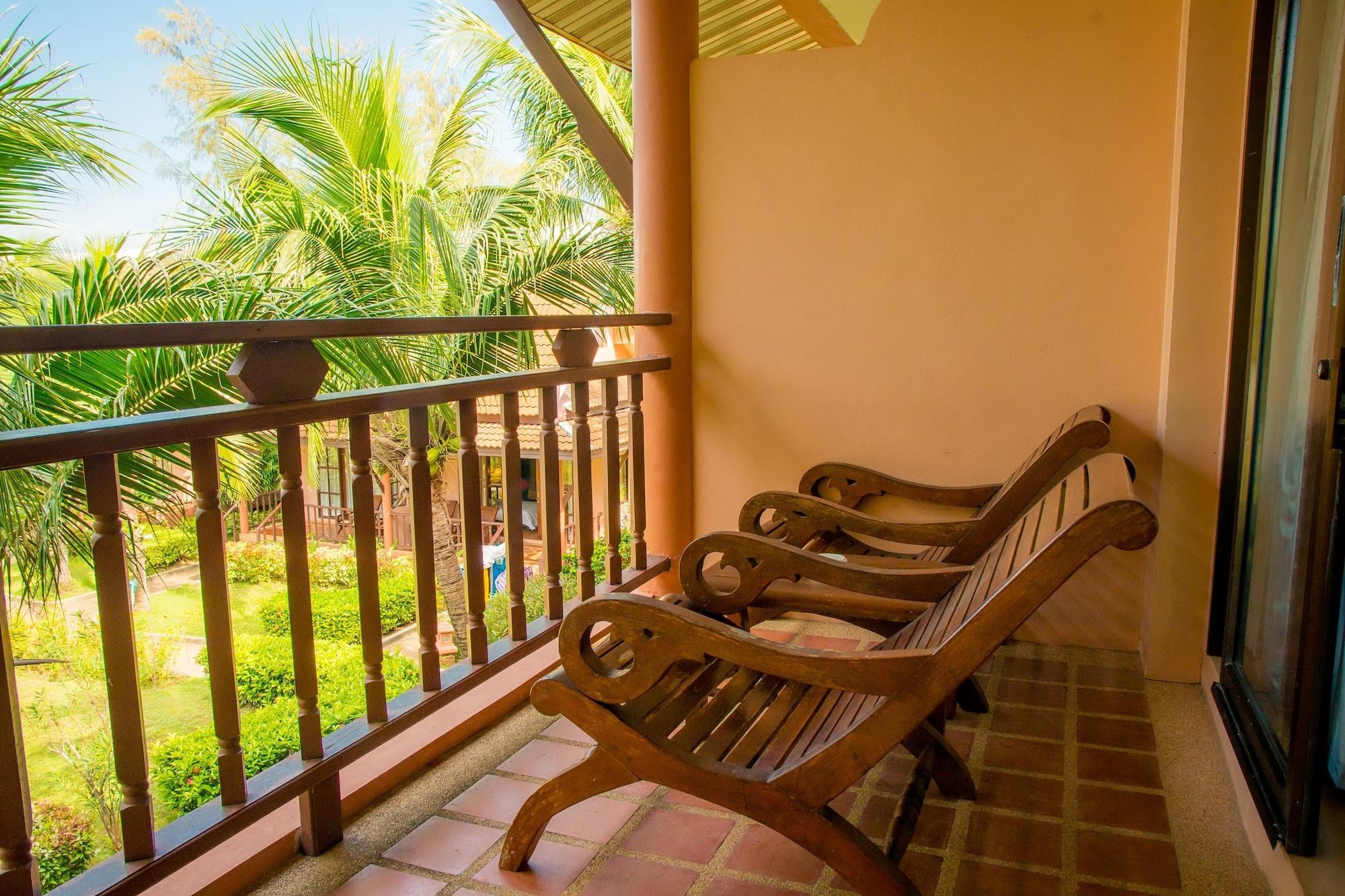 Lanta Casuarina Beach Resort - Sha Plus Koh Lanta Exterior foto