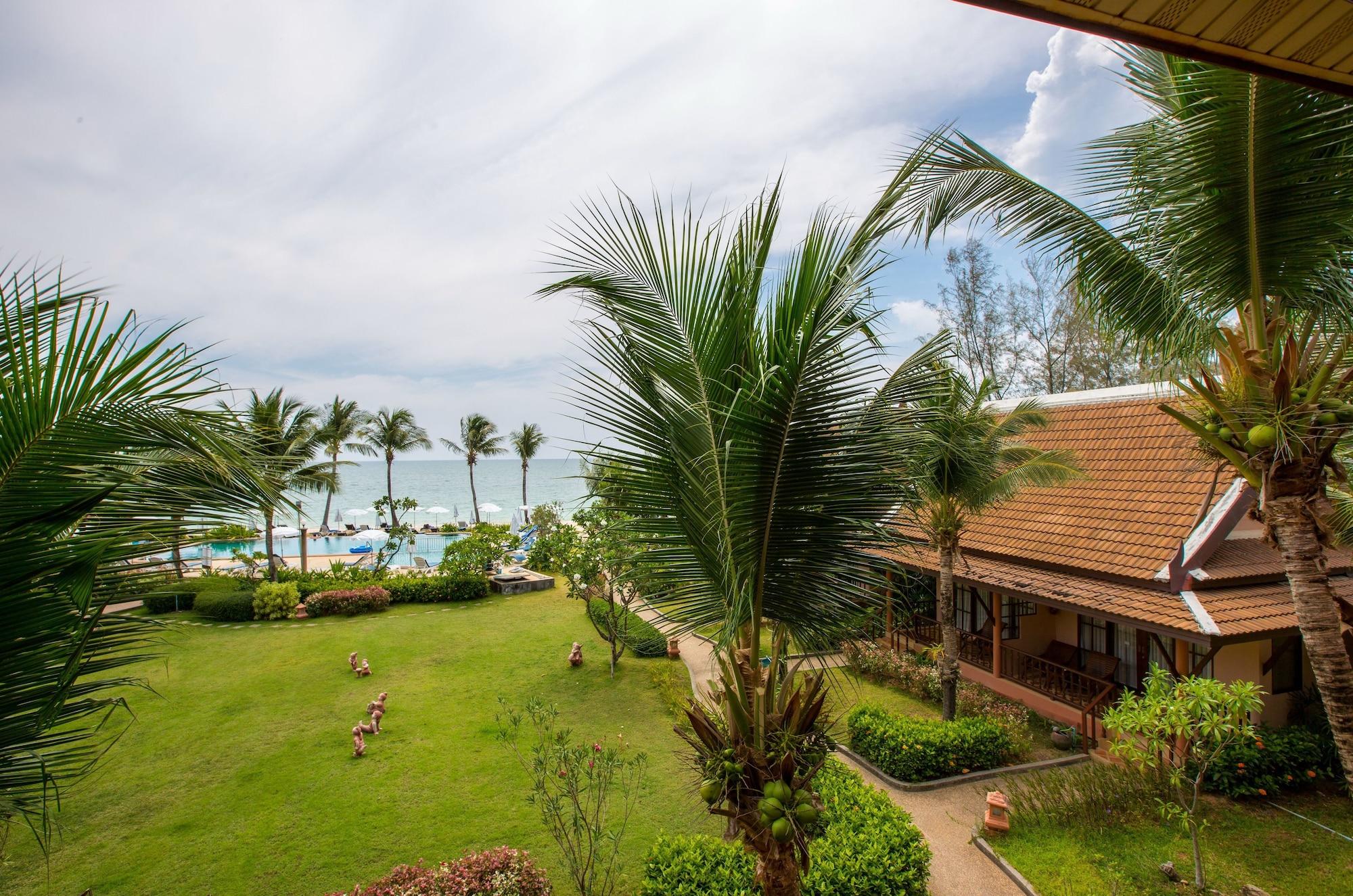 Lanta Casuarina Beach Resort - Sha Plus Koh Lanta Exterior foto