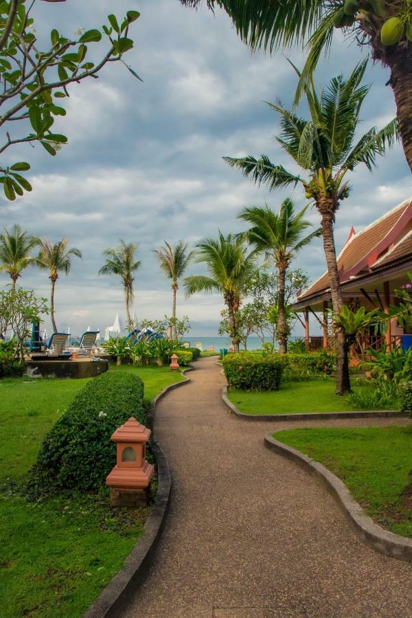 Lanta Casuarina Beach Resort - Sha Plus Koh Lanta Exterior foto